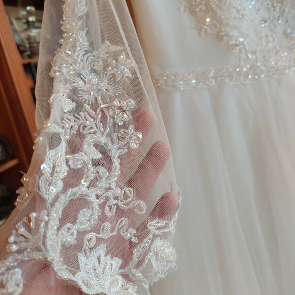 White Mary's Tulle Bridal Ball Gown with Crystal Beads size 8 - Picture 8 of 17